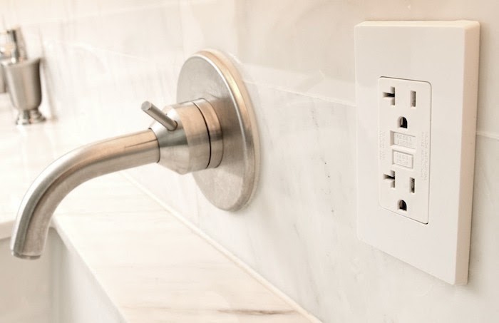 gfci outlets in kitchen and bath